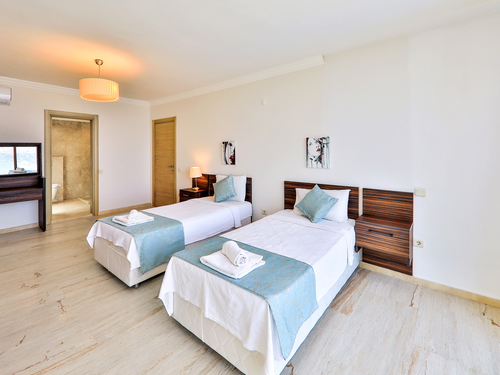  gece  -  Kasım
  | Kalkan Merkezde Deniz Manzaralı Lüks Villa